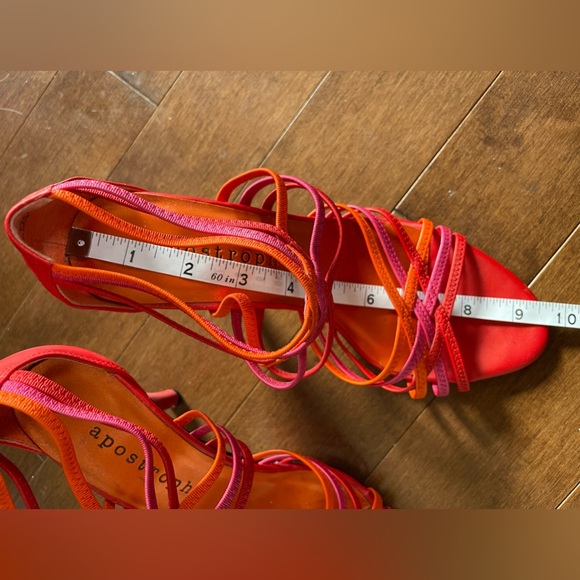 New Apostrophe heels 7.5m red purple orange elastic straps - Picture 3 of 8